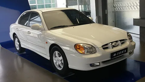 إي إف