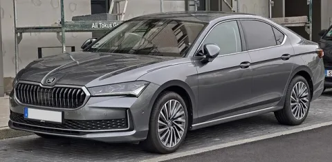 B9 (3Y)