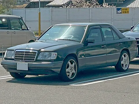 W124