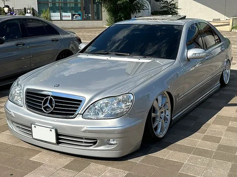W220