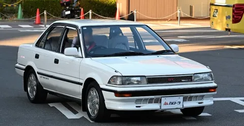 إي 90